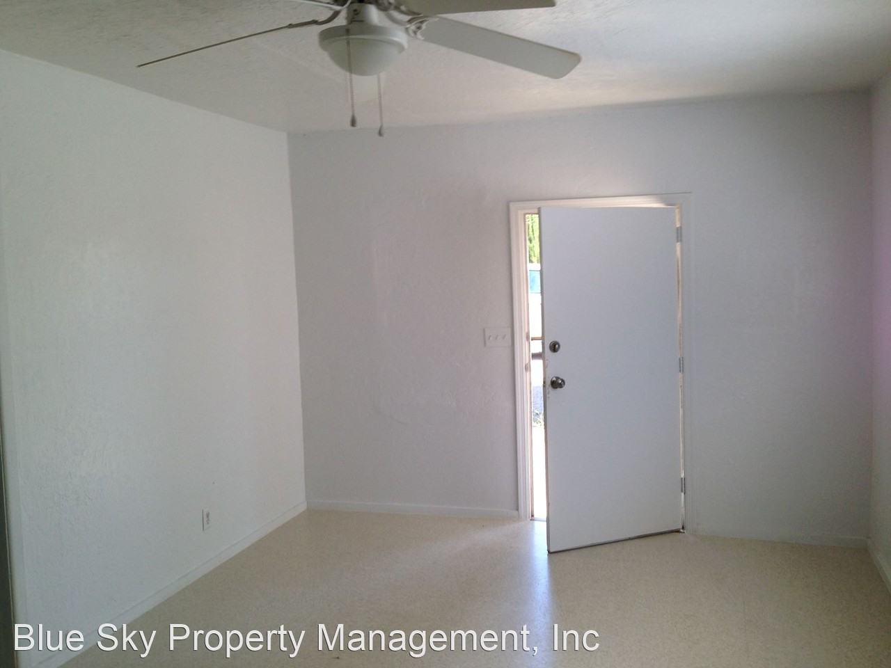 22770 White Ave - Photo 2 of 10