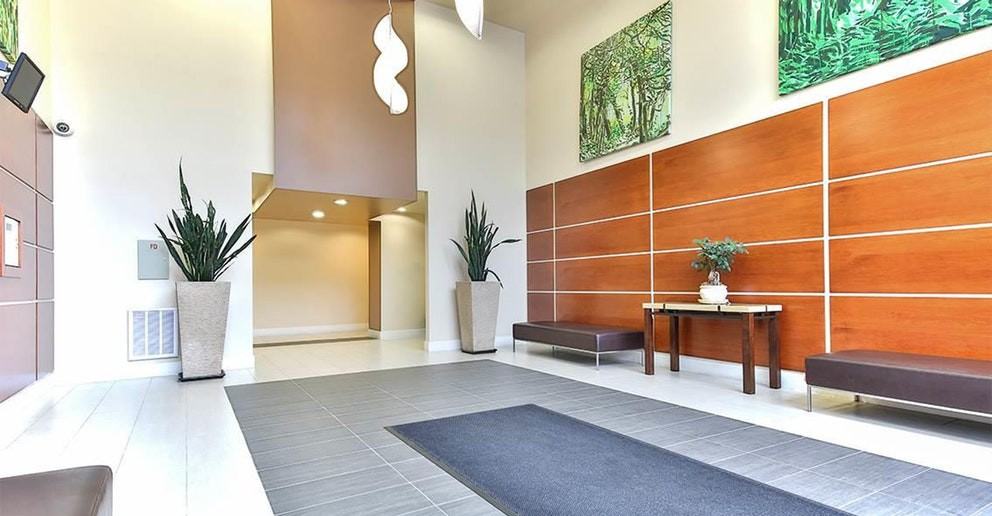 610 Victoria Street - Photo 2 of 13
