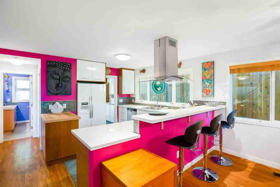 Lonsdale Ave & W Windsor Rd - Photo 5 of 18