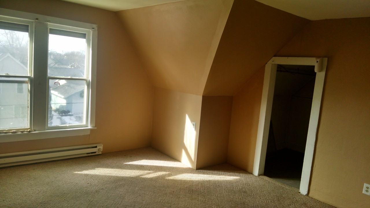 15 South Military Road #4 - Photo 2 of 10