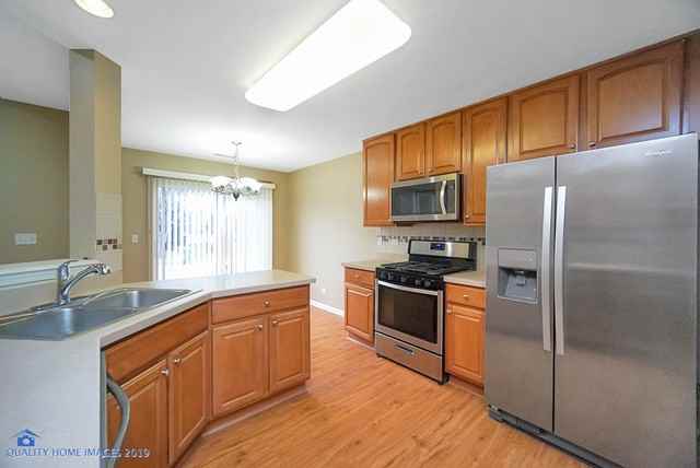 112 W Chatham Ln - Photo 3 of 20