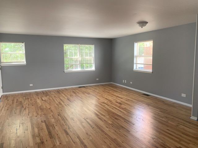 2216 W Adams St #2 - Photo 3 of 14