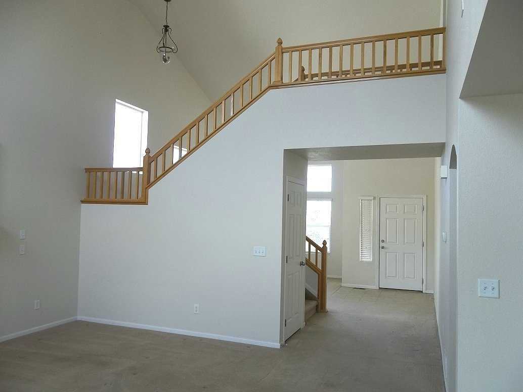 2214 Mainsail Dr - Photo 2 of 8