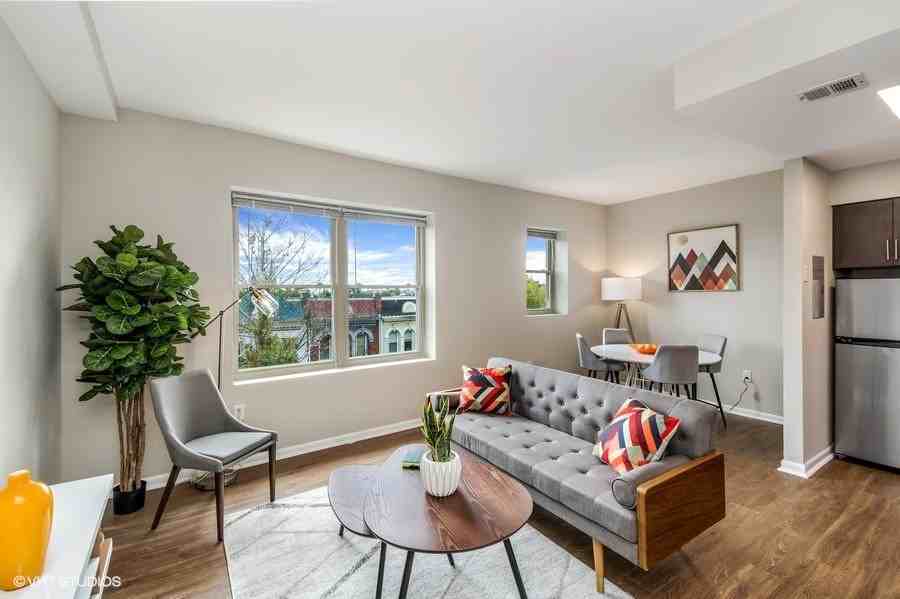 Monroe Tower - Photo 3 of 27