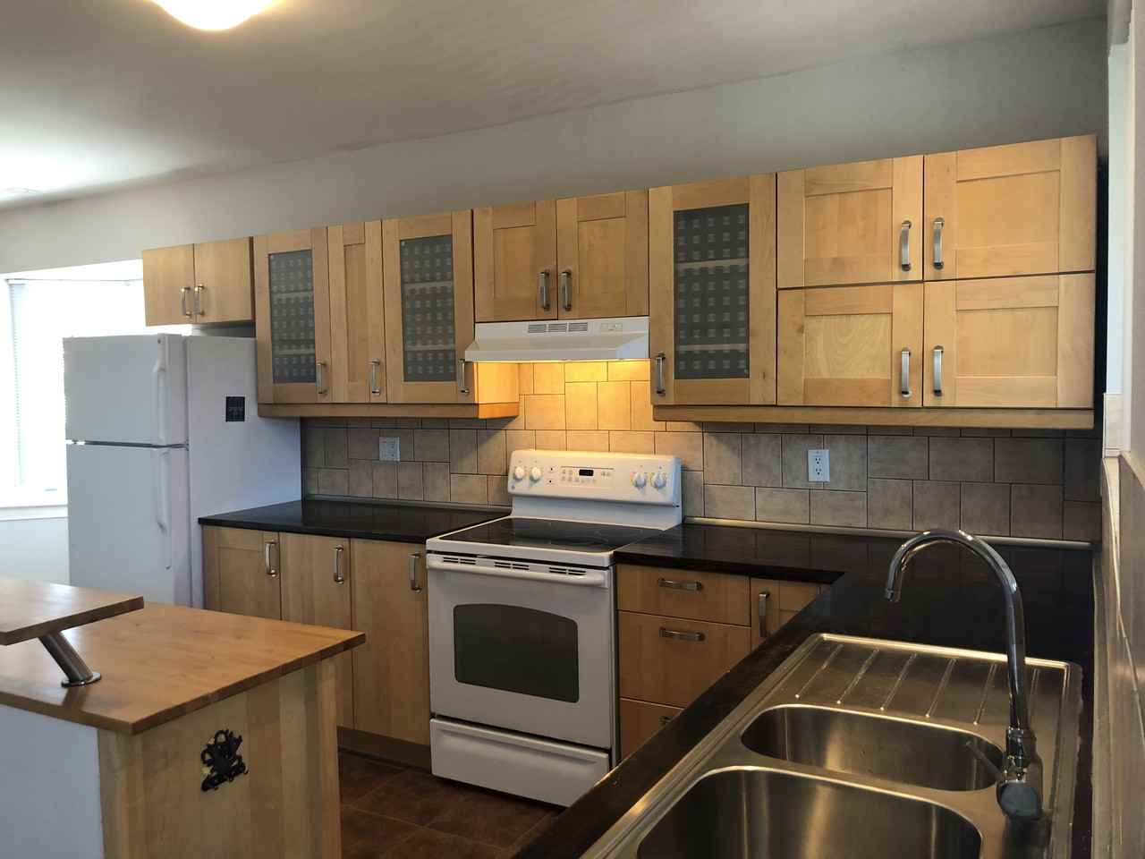 209 Balsam Avenue South #2 - Photo 2 of 19