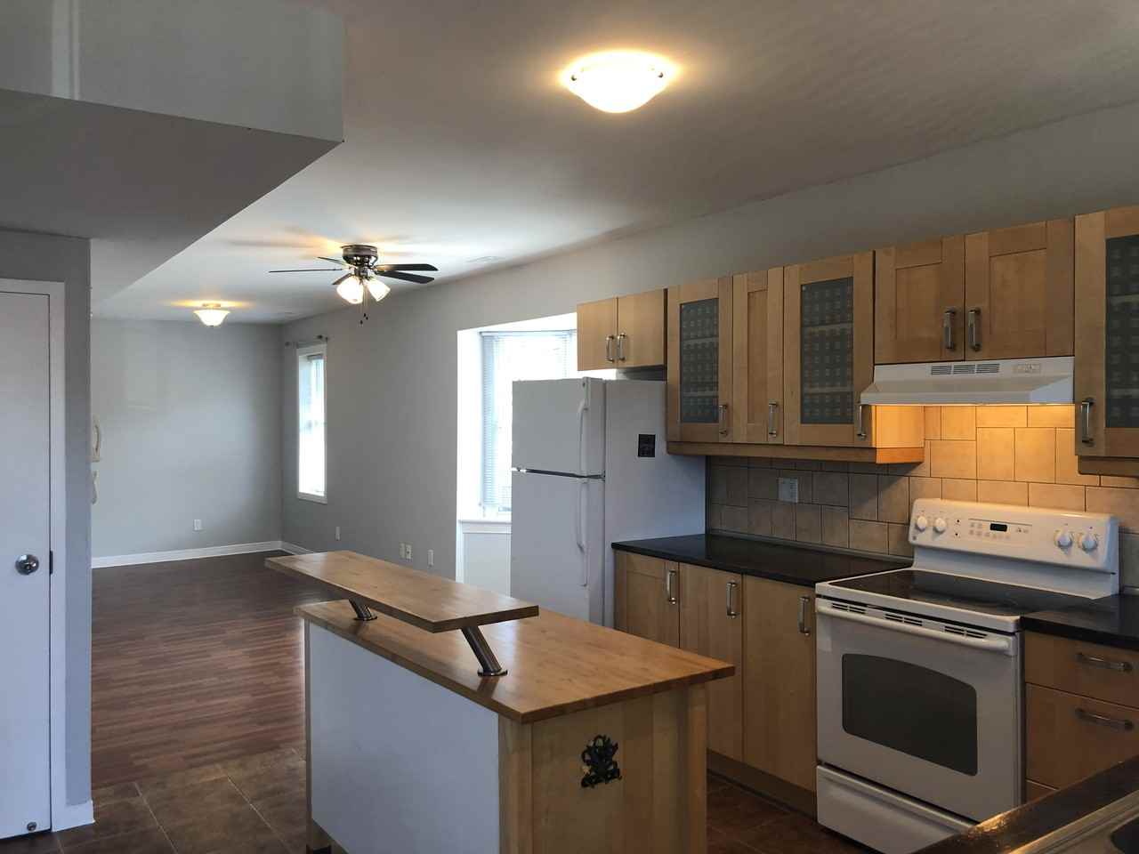 209 Balsam Avenue South #2 - Photo 3 of 19