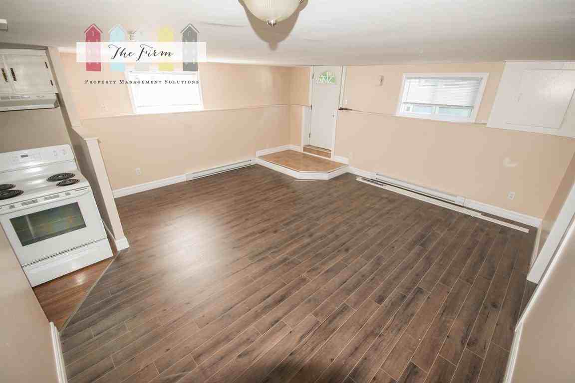 27 Rutledge Crescent - Apt - Photo 3 of 8