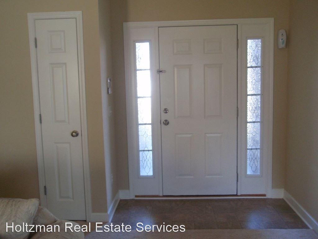 1107 Sara Ln - Photo 2 of 16