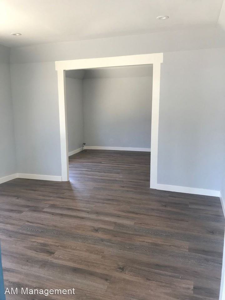 219 N Stimson Ave - Photo 2 of 33