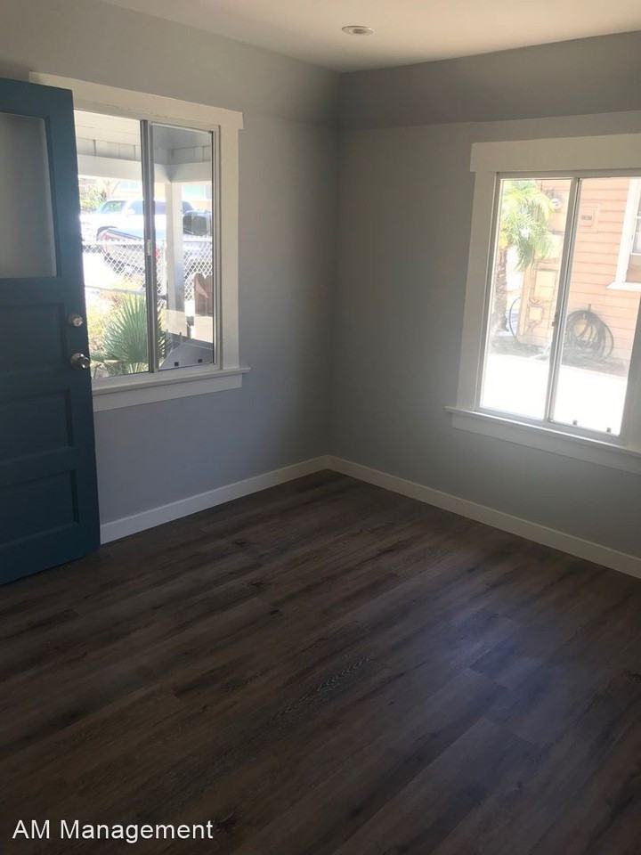 219 N Stimson Ave - Photo 3 of 33