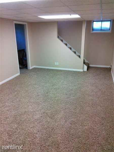 10630 Nicholas St - Photo 2 of 5