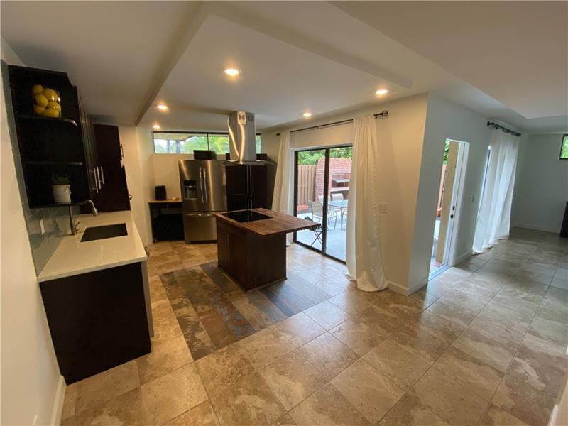 23048 Oxford Pl - Photo 3 of 43