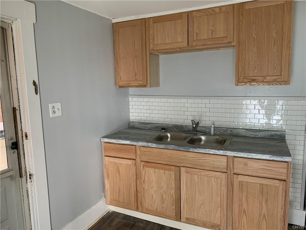 338 Main St - Photo 2 of 7
