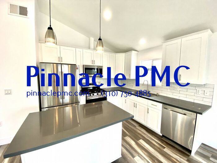 6732 1/2 Irvine Ave #HALF - Photo 3 of 20