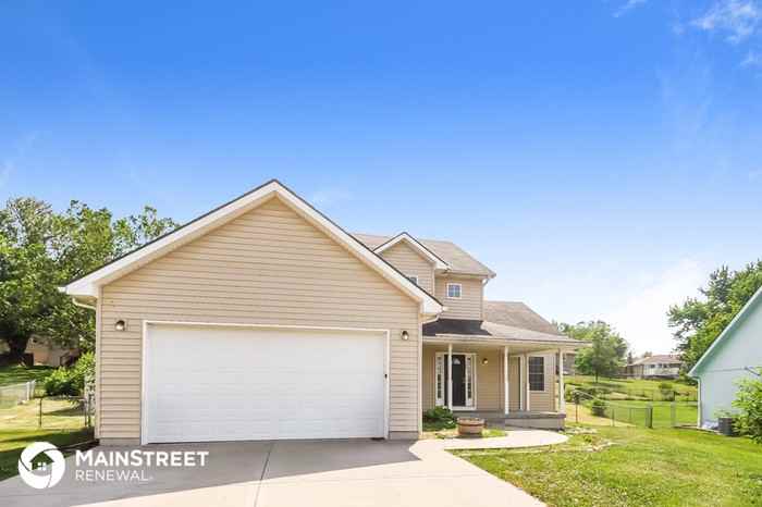 702 Crown Hill Rd - Photo 2 of 15
