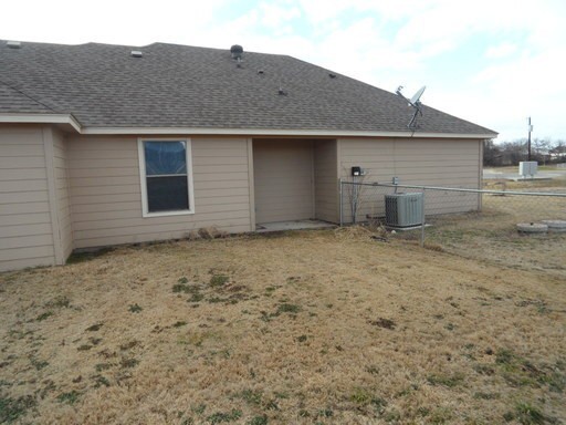117 Lindas Creek Ln - Photo 3 of 13