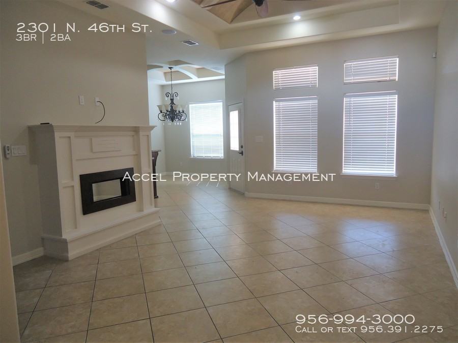 2301 N 46th St - Photo 3 of 20