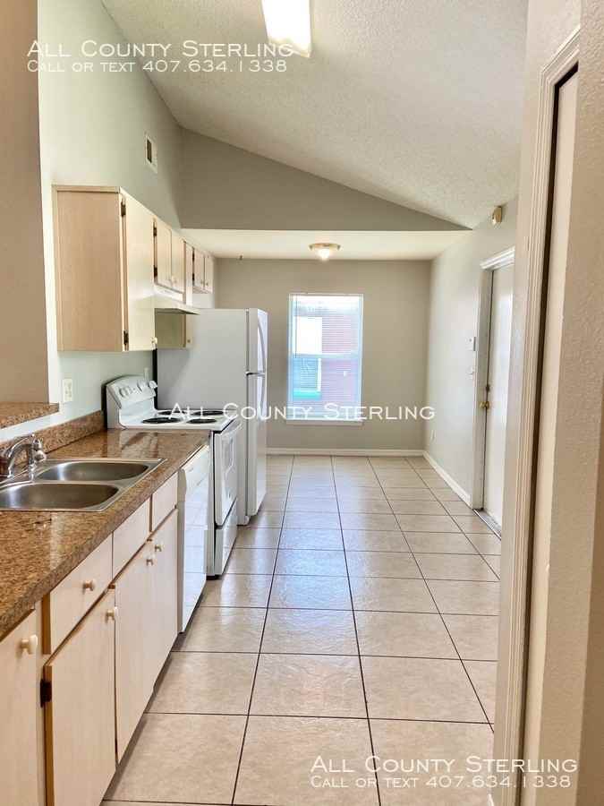 416 Hope Cir - Photo 3 of 12