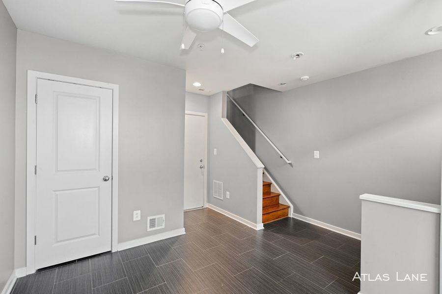 909 5th St Se - Photo 2 of 26