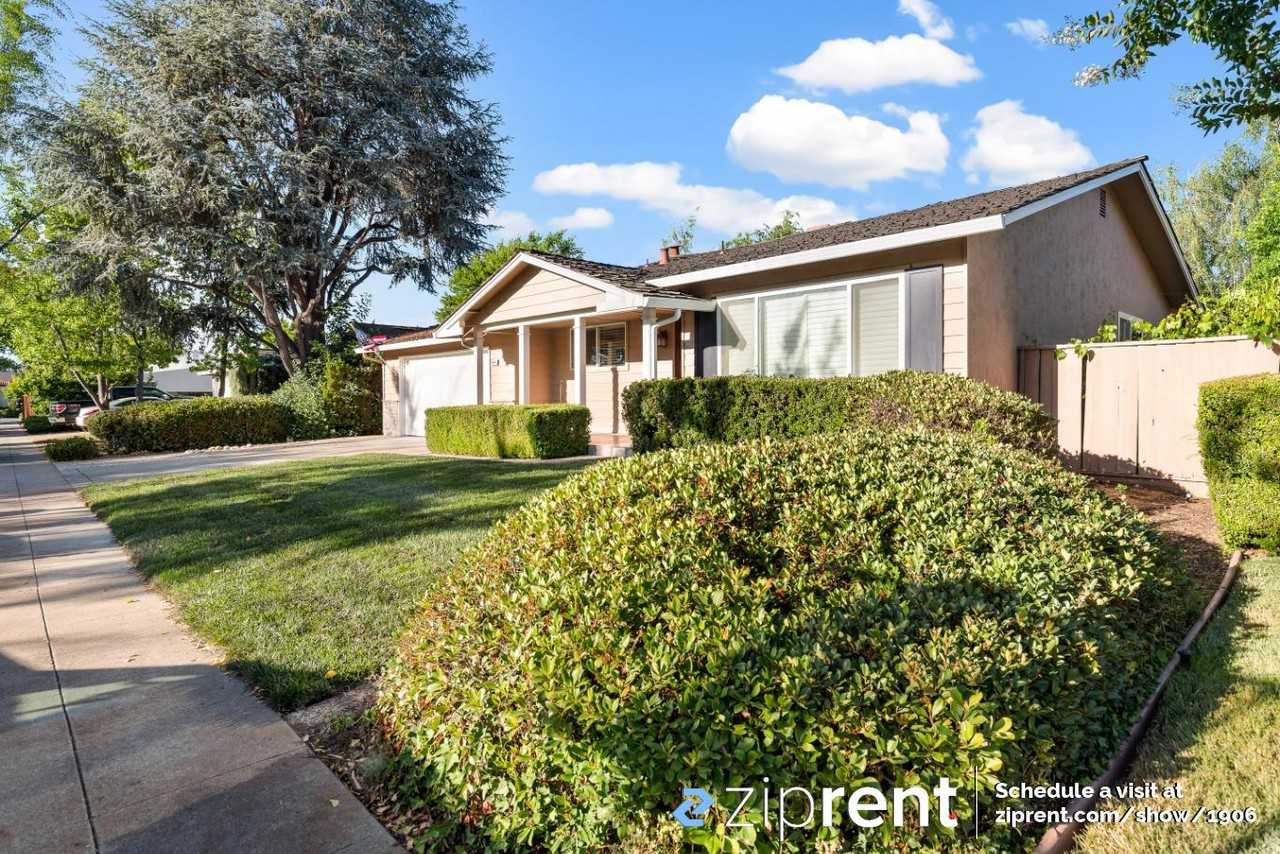 6489 Mojave Dr - Photo 2 of 21