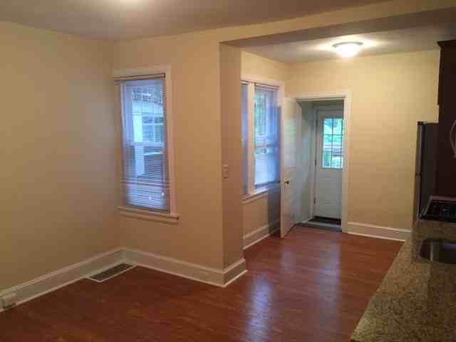 947 Sargent Avenue - Photo 5 of 16