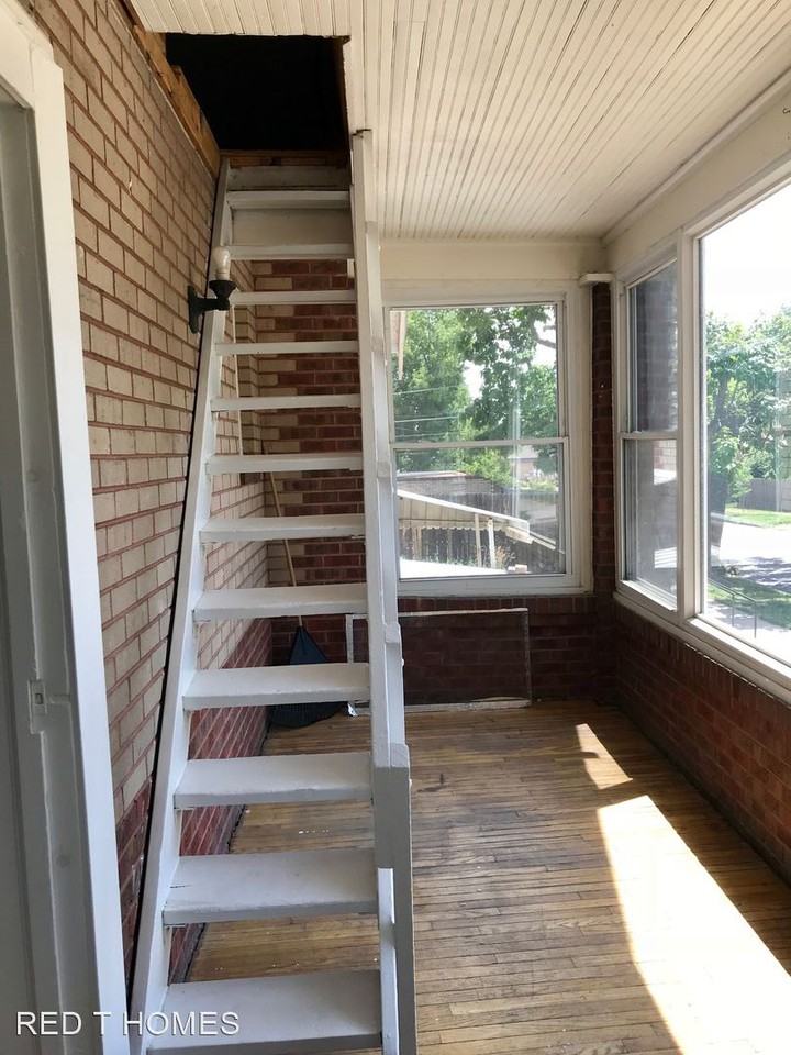 2702 Lowell Blvd - Photo 3 of 15