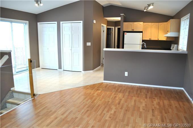 6005 90a St - Photo 3 of 10