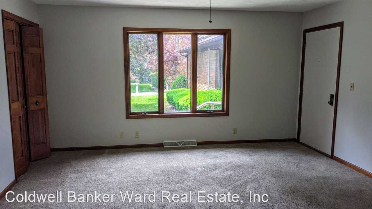 Lakeview Apartments - Photo 3 of 16