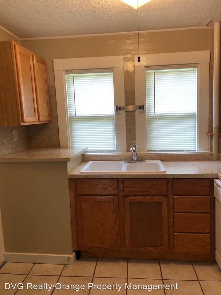 5208 N 14th Ave - Photo 3 of 14