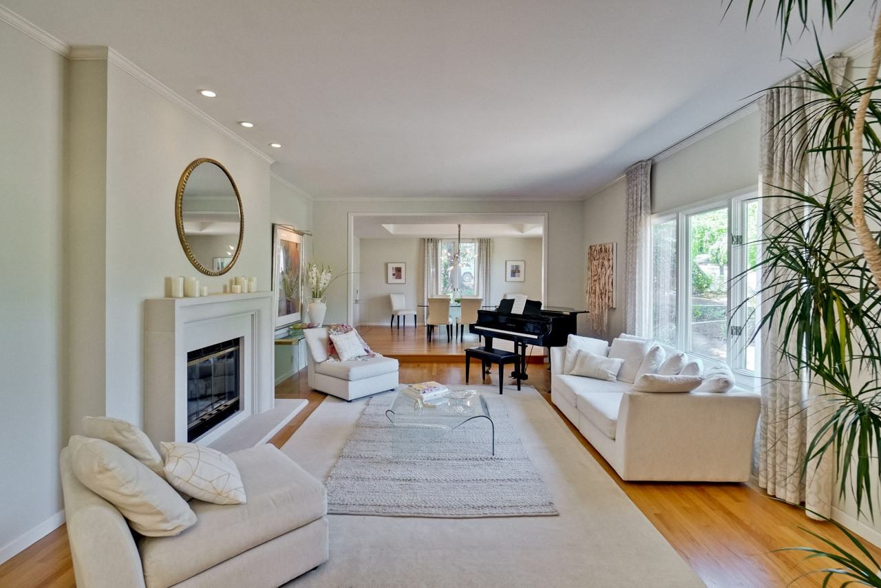 14250 Douglass Ln - Photo 3 of 28