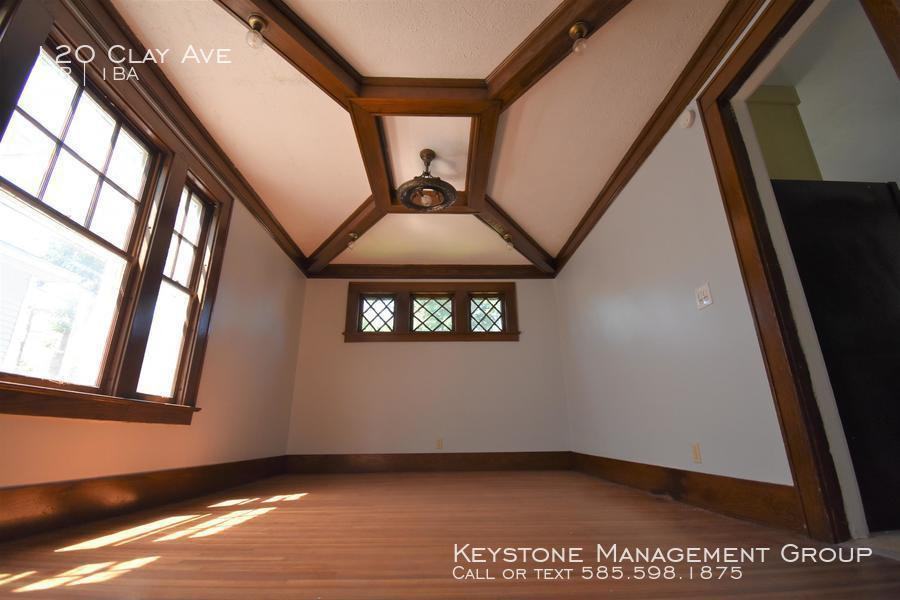 120 Clay Ave - Photo 3 of 11