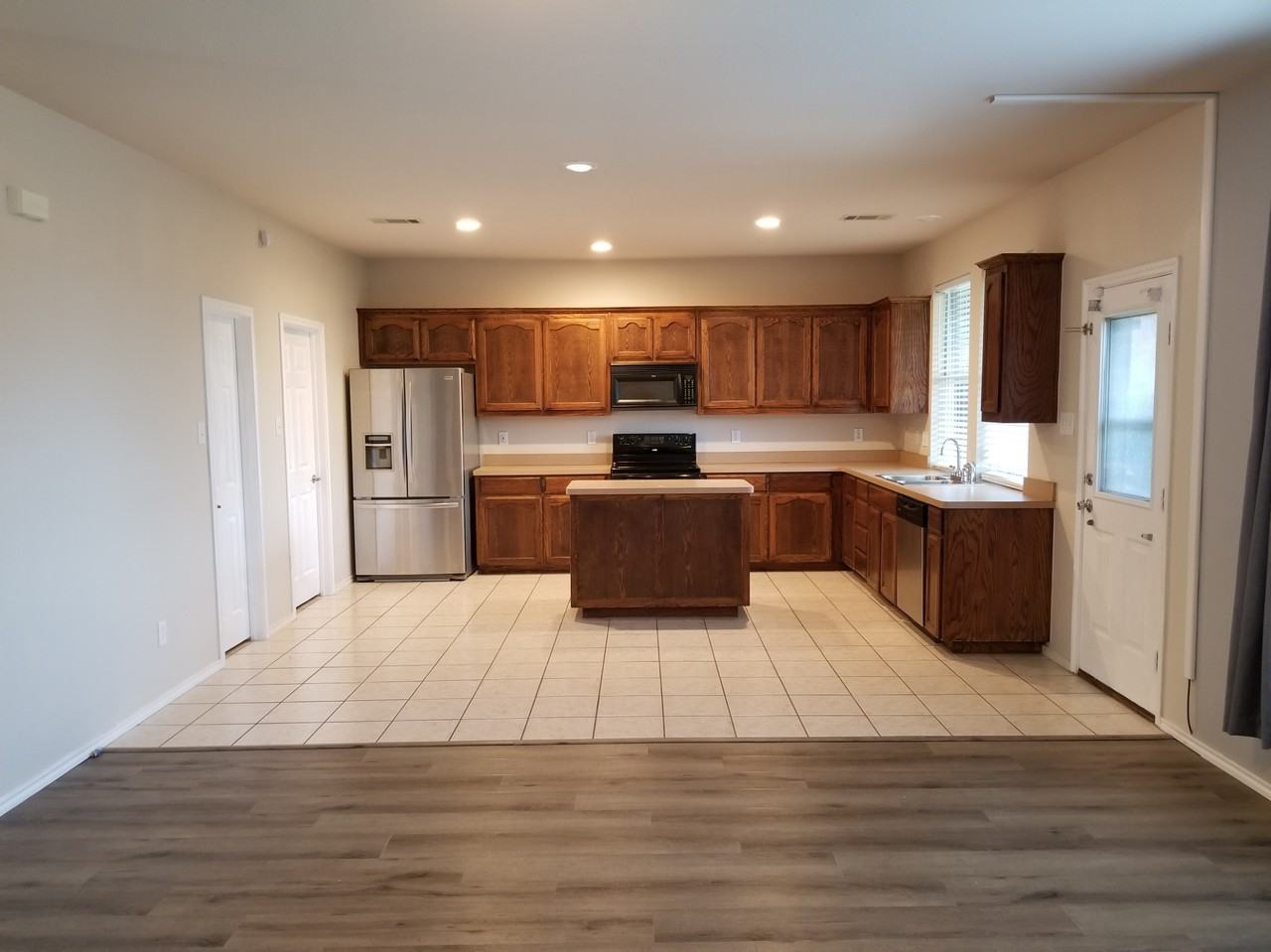 6224 Miranda Dr - Photo 2 of 36