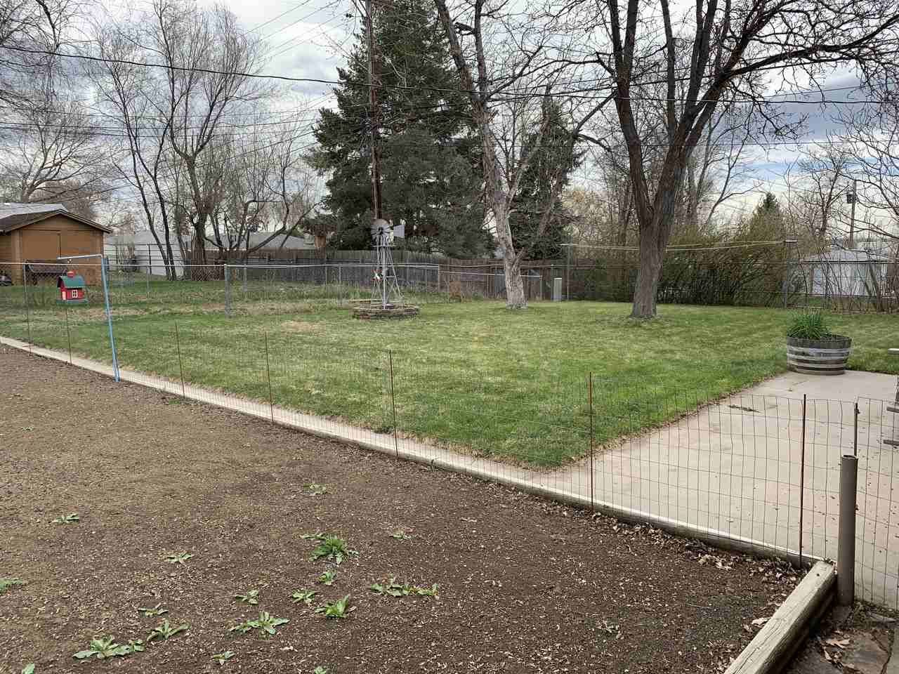 130 Grant St - Photo 2 of 12