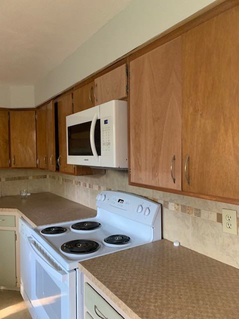 130 Grant St - Photo 3 of 12