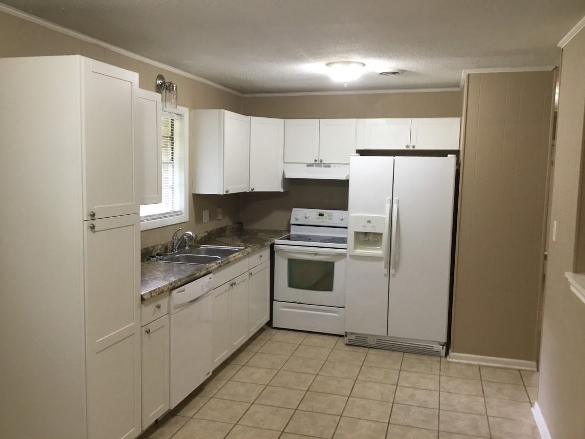 1181 Bennock Mill Rd - Photo 3 of 17