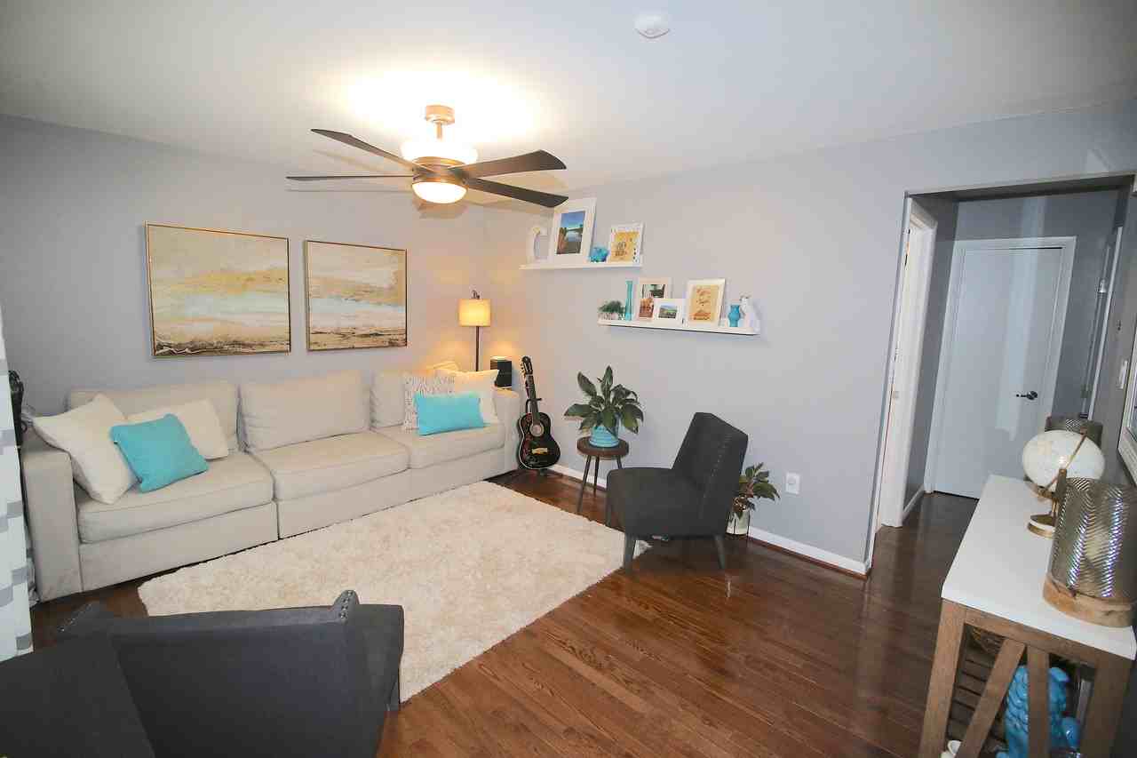 5256 Sudberry Ln - Photo 3 of 32