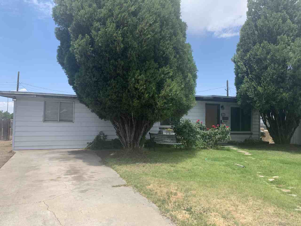 1131 Mckee Ct Ne - Photo 2 of 22
