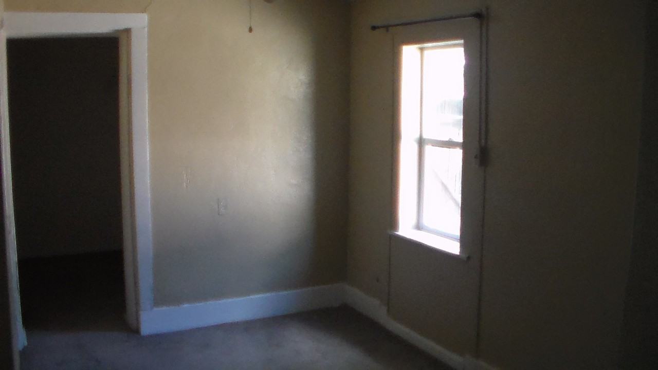 807 Harrison Ave - Photo 5 of 13