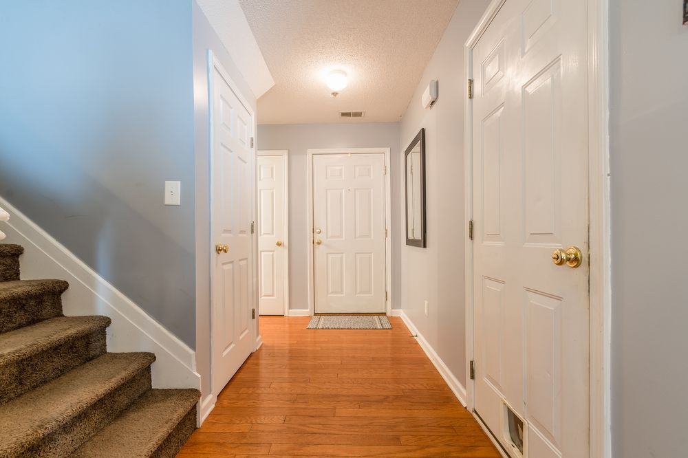 255 Cottonwood Creek Cir - Photo 3 of 16