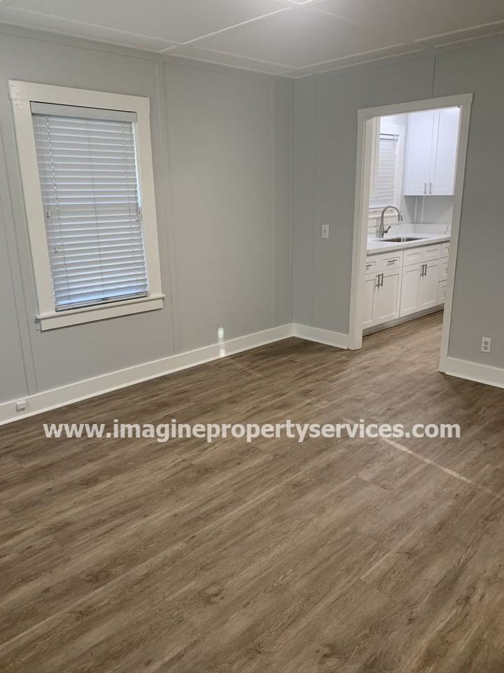 914 Pacific St - Photo 3 of 30