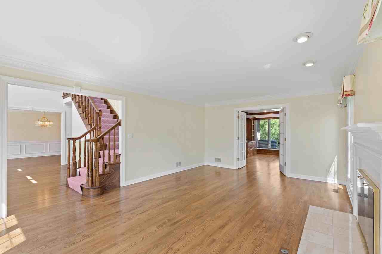 60 Bath And Tennis Club Rd - Photo 3 of 28