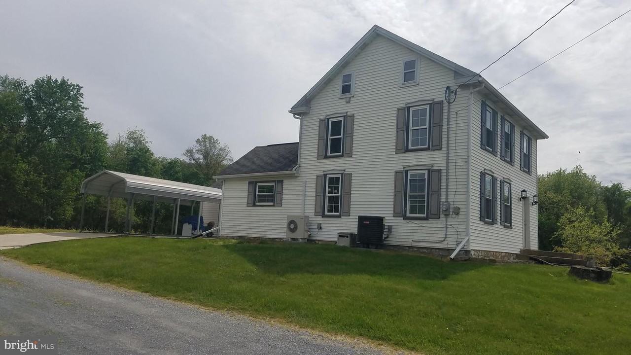 9806 Teffeteller Ln - Photo 3 of 31