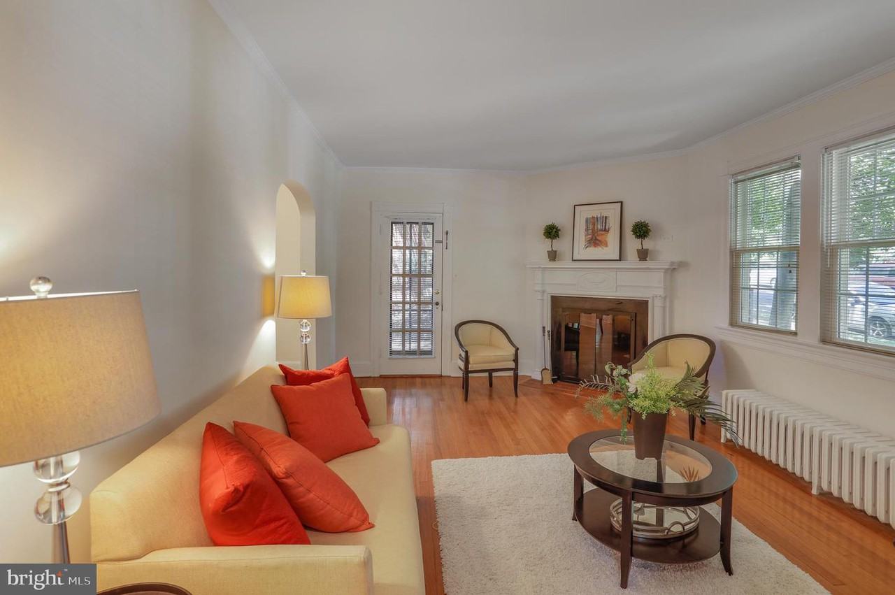 3712 Windom Pl Nw - Photo 2 of 24