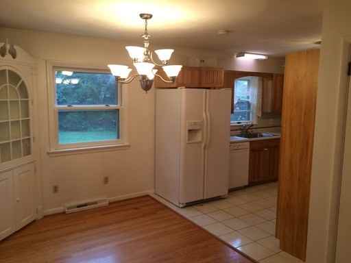 21951 Holiday Dr - Photo 3 of 12