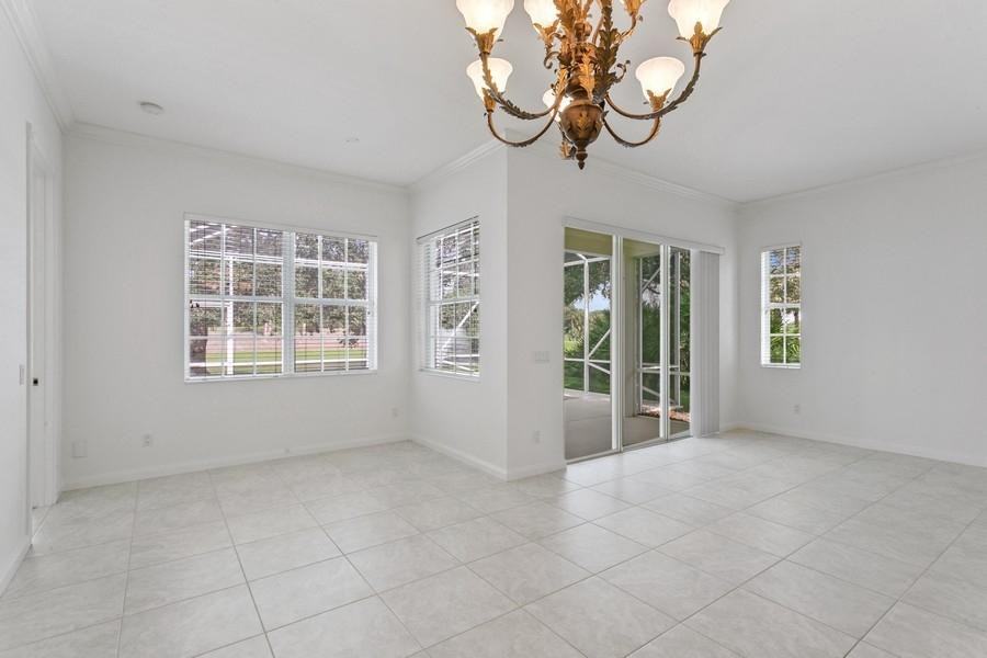 180 Barbados Dr - Photo 2 of 13