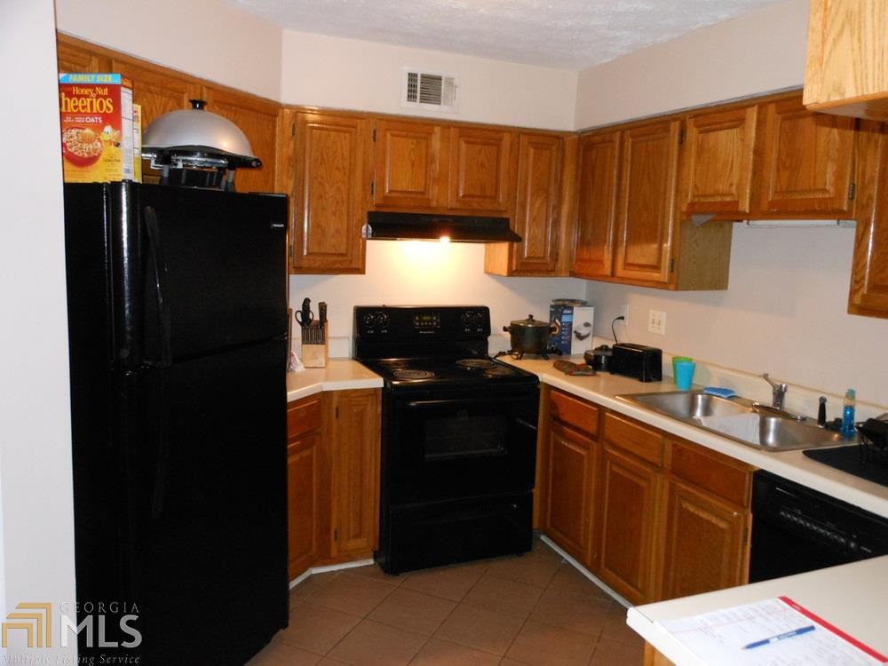1609 Burnstone Dr Unit 031 - Photo 3 of 7