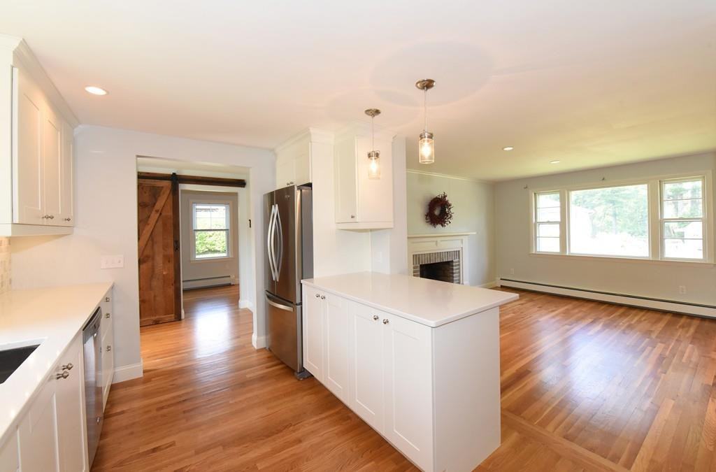 5 Victor Dr - Photo 3 of 18
