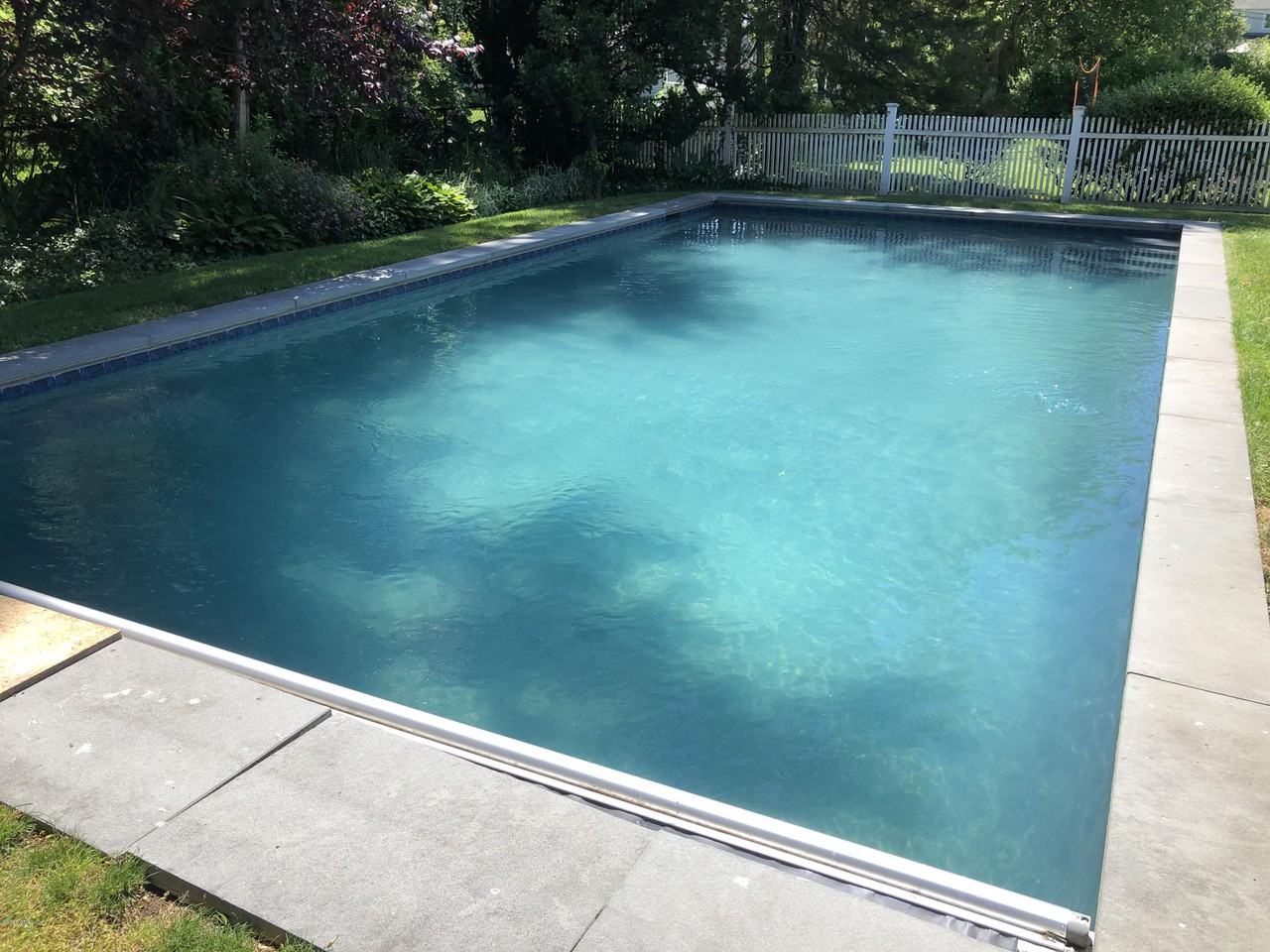 10 Grimes Rd - Photo 2 of 31