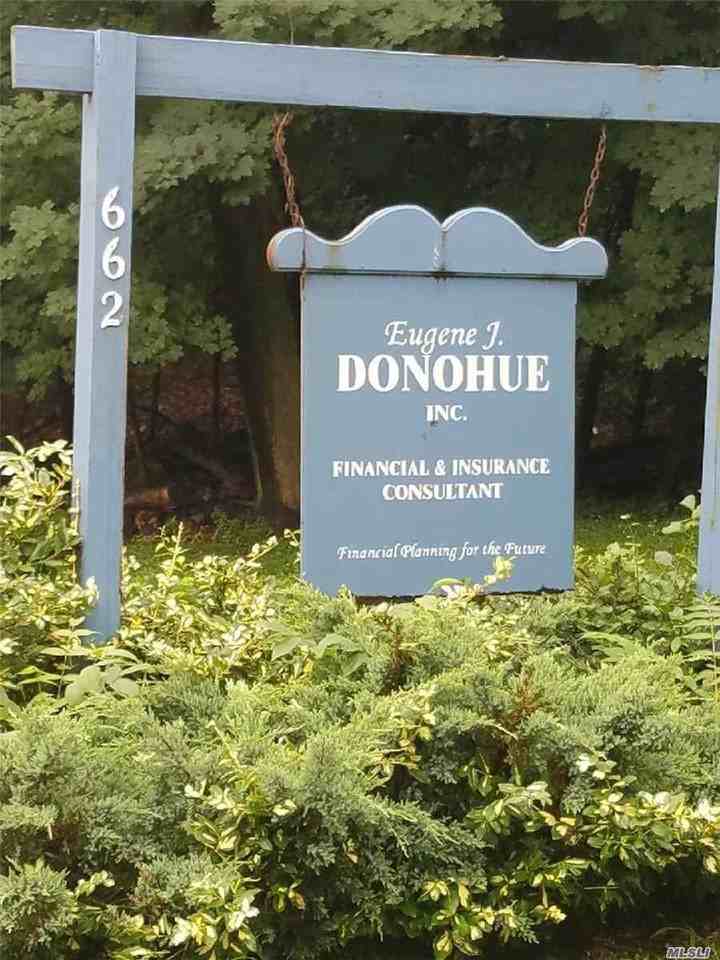 662 Main St - Photo 2 of 10