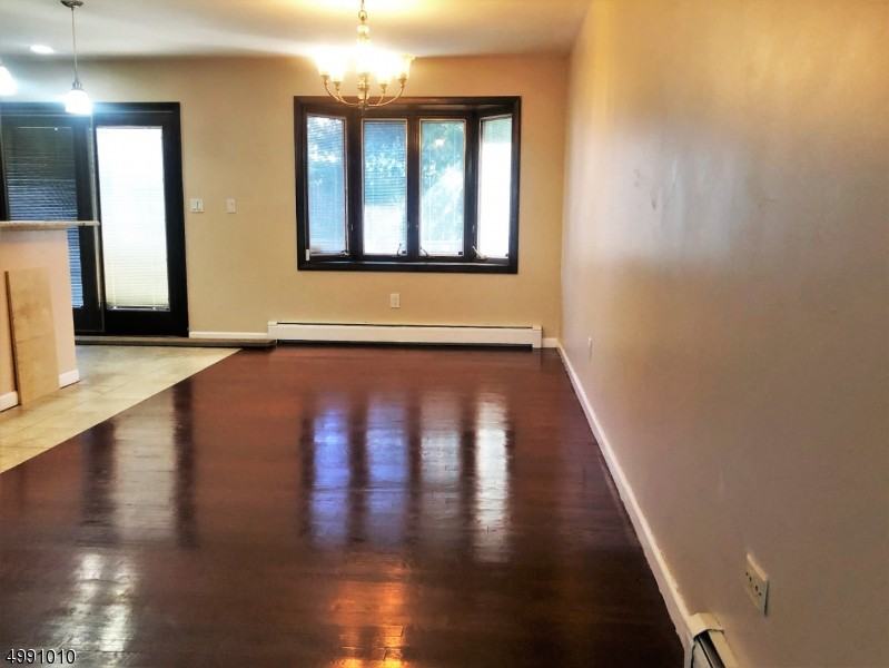 18 Swift Ct - Photo 2 of 21